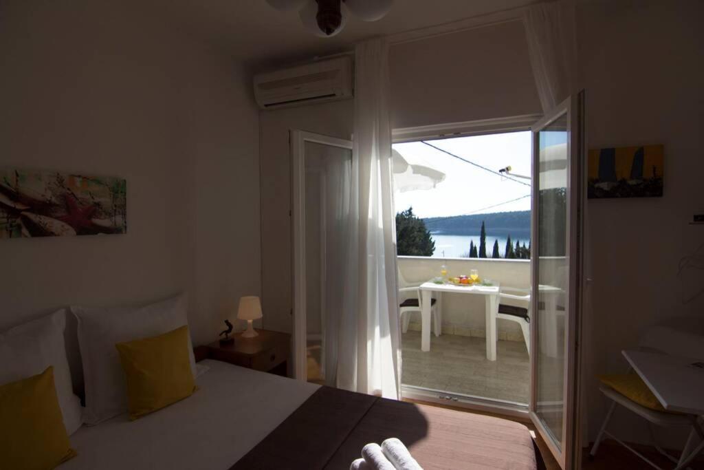 Sea View Room With Kitchen, Balcony&Air Condition Barbat na Rabu Екстериор снимка